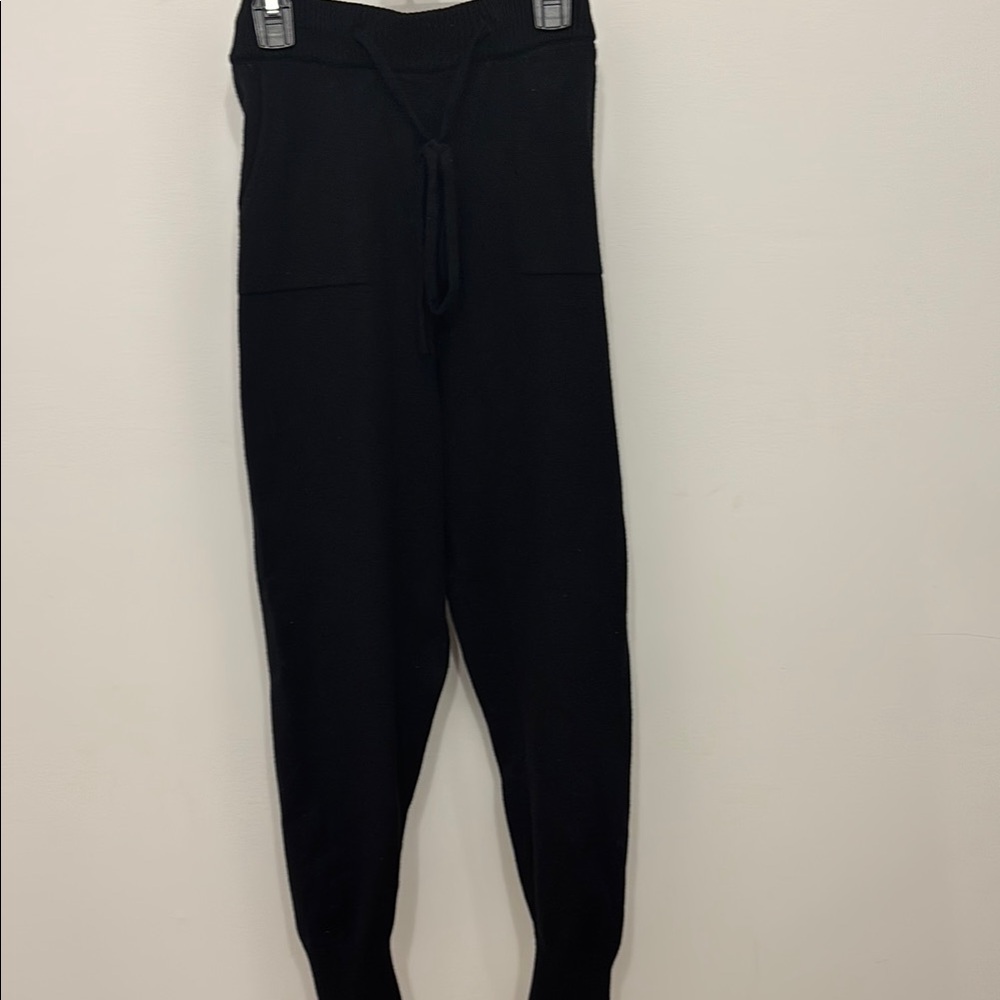 Woman’s Black Jogger Pants